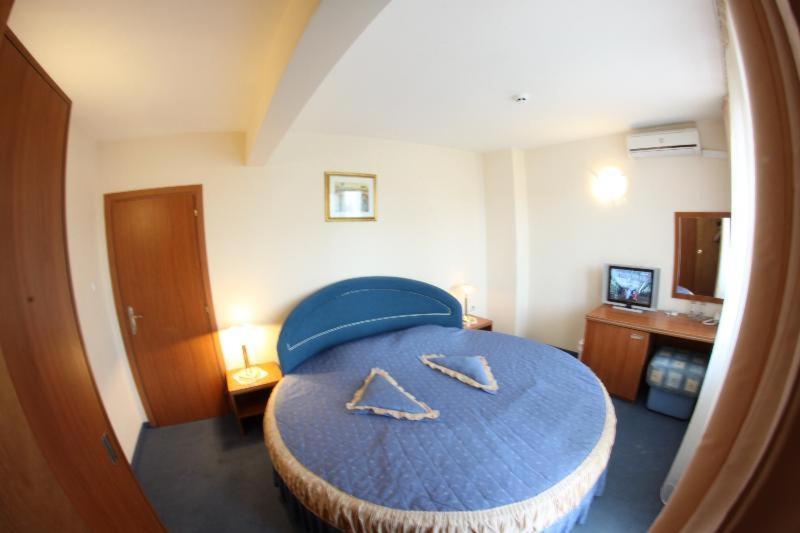 Italia Hotel Misivri Oda fotoğraf